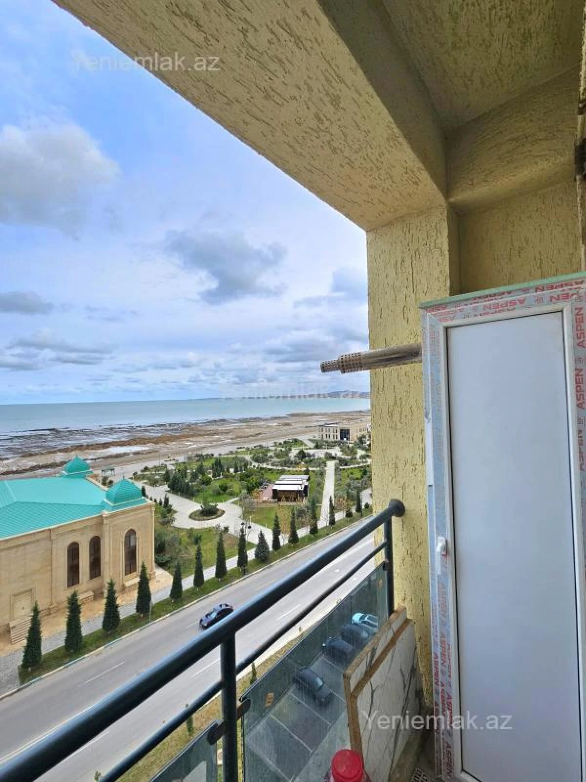 Satılır 2 otaqlı yeni tikili 60 m²