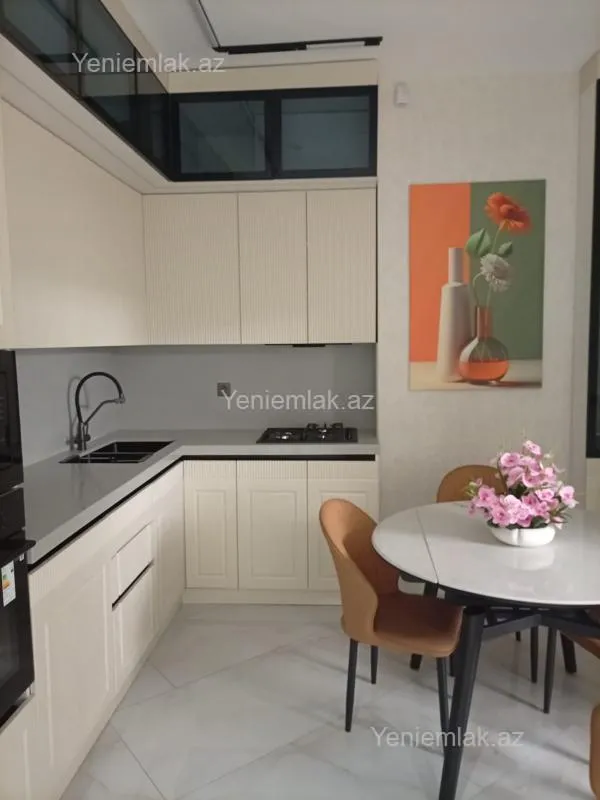 Satılır 3 otaqlı yeni tikili 142 m²