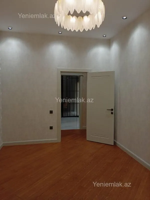 Satılır 3 otaqlı yeni tikili 142 m²