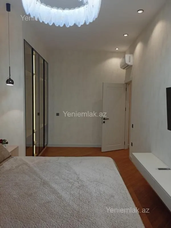 Satılır 3 otaqlı yeni tikili 142 m²