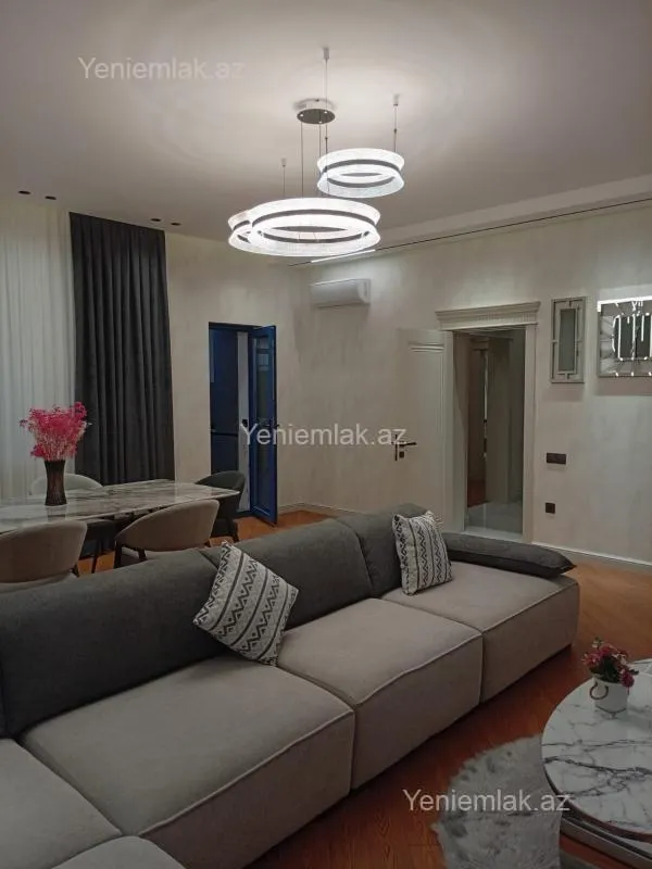 Satılır 3 otaqlı yeni tikili 142 m²