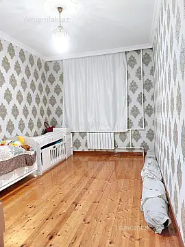 Satılır 3 otaqlı köhnə tikili 85 m²