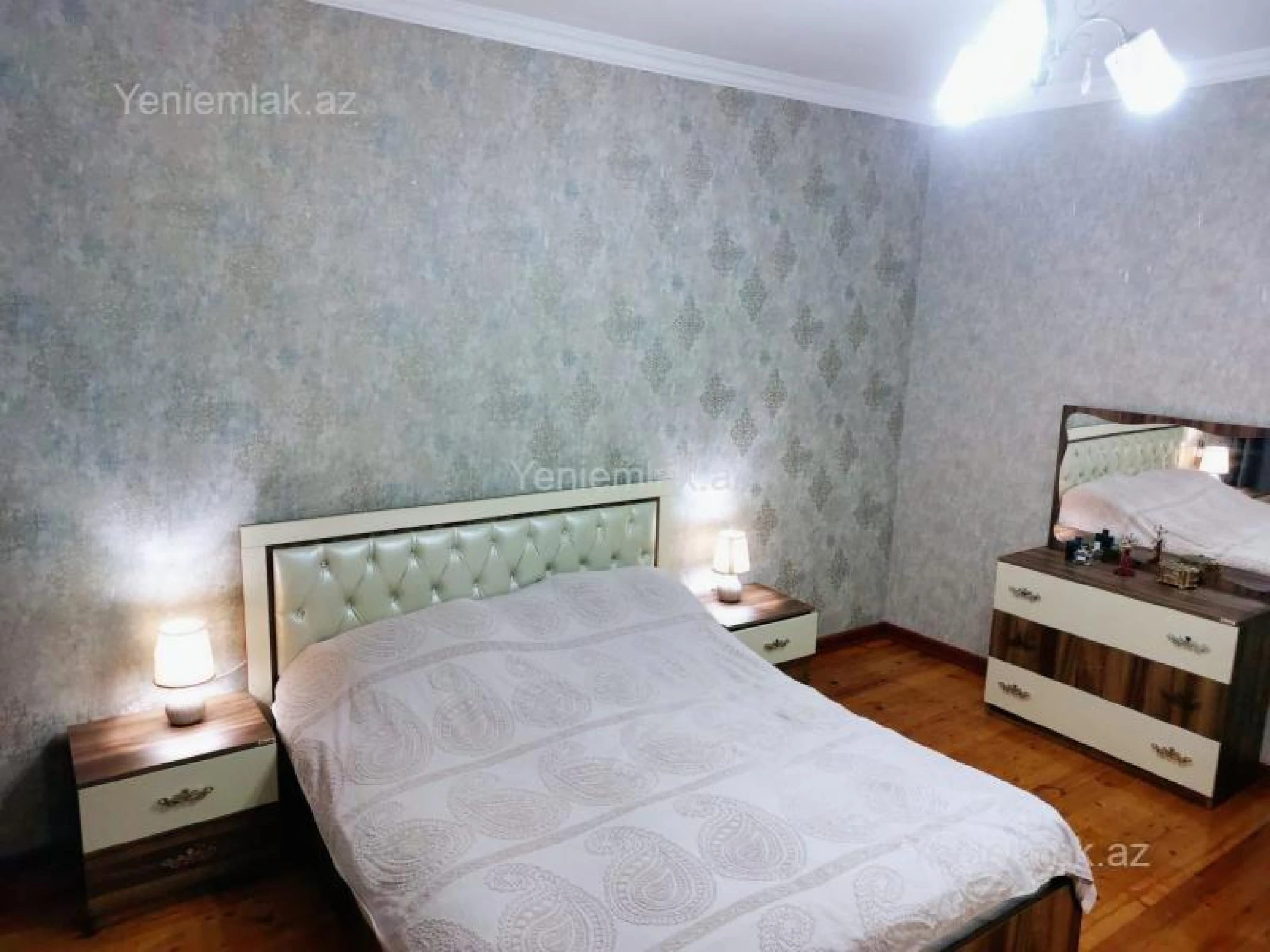 Satılır 3 otaqlı köhnə tikili 85 m²