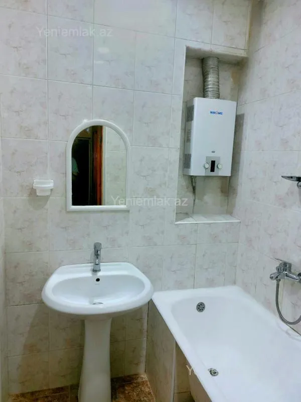 Satılır 3 otaqlı köhnə tikili 85 m²