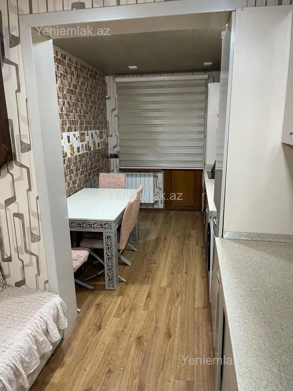 Satılır 3 otaqlı köhnə tikili 68 m²