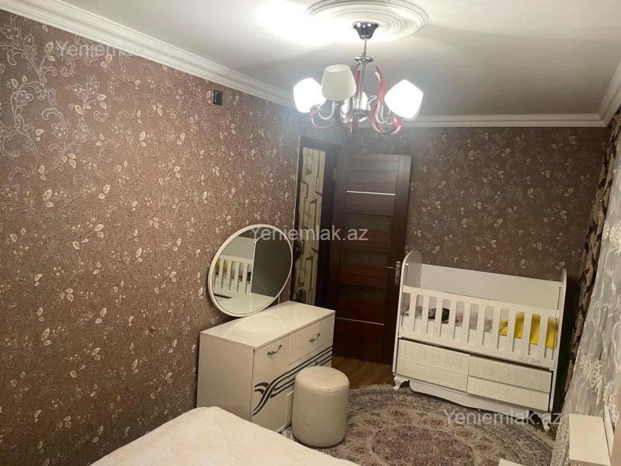 Satılır 3 otaqlı köhnə tikili 68 m²