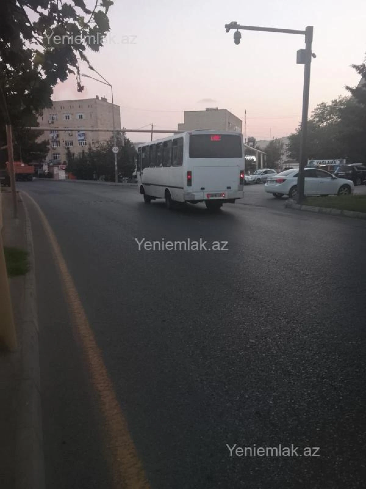 Satılır 2 otaqlı köhnə tikili 50 m²