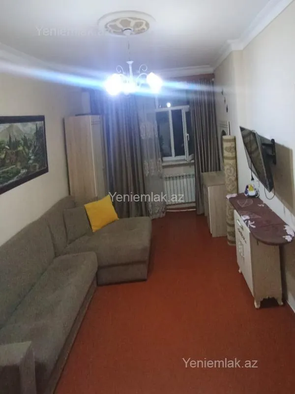 Satılır 2 otaqlı köhnə tikili 50 m²