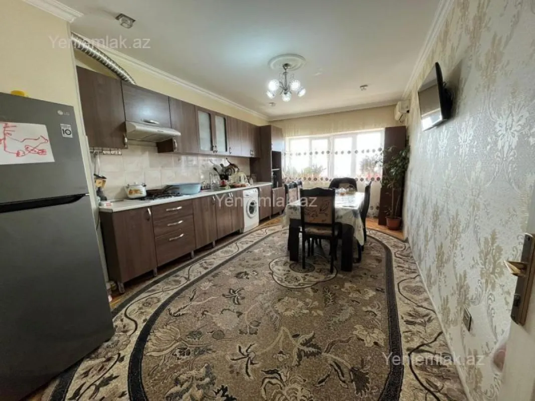 Satılır 3 otaqlı yeni tikili 135 m²