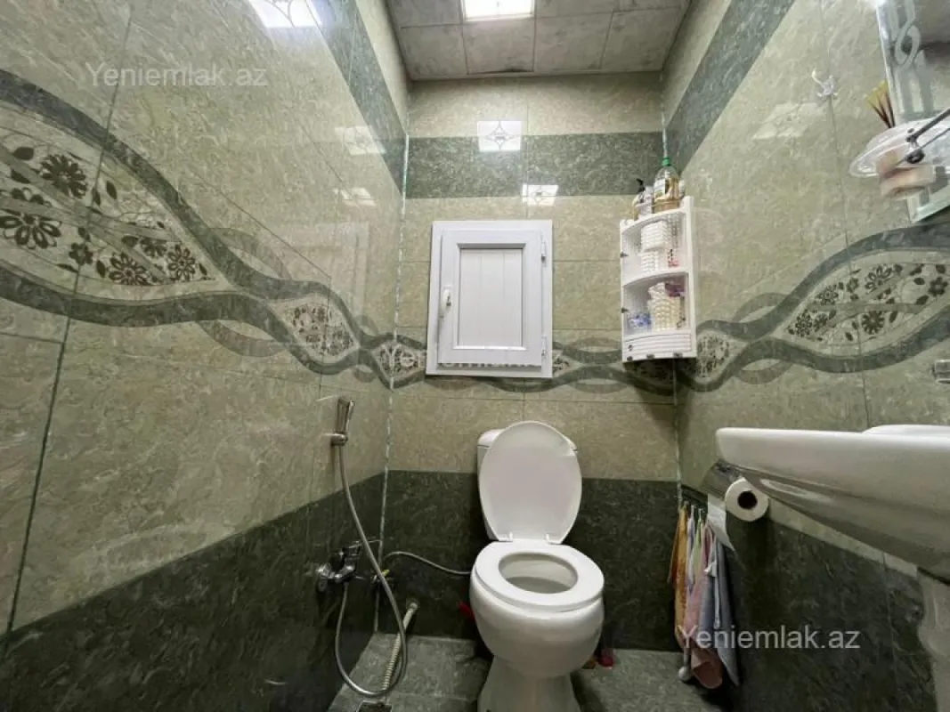 Satılır 3 otaqlı yeni tikili 135 m²