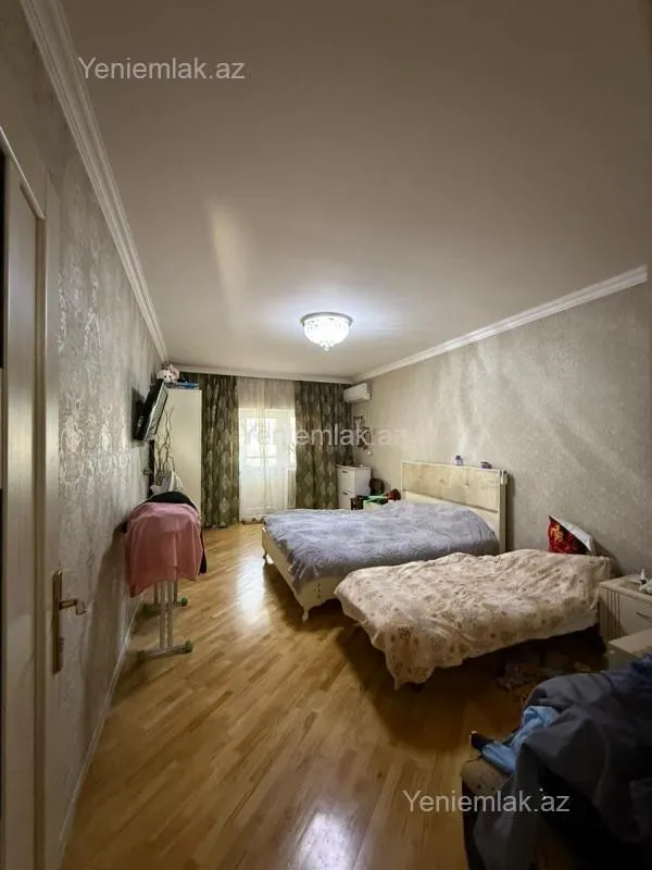 Satılır 3 otaqlı yeni tikili 135 m²