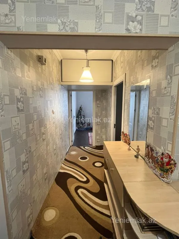 Kirayə verilir 2 otaqlı köhnə tikili 55 m²