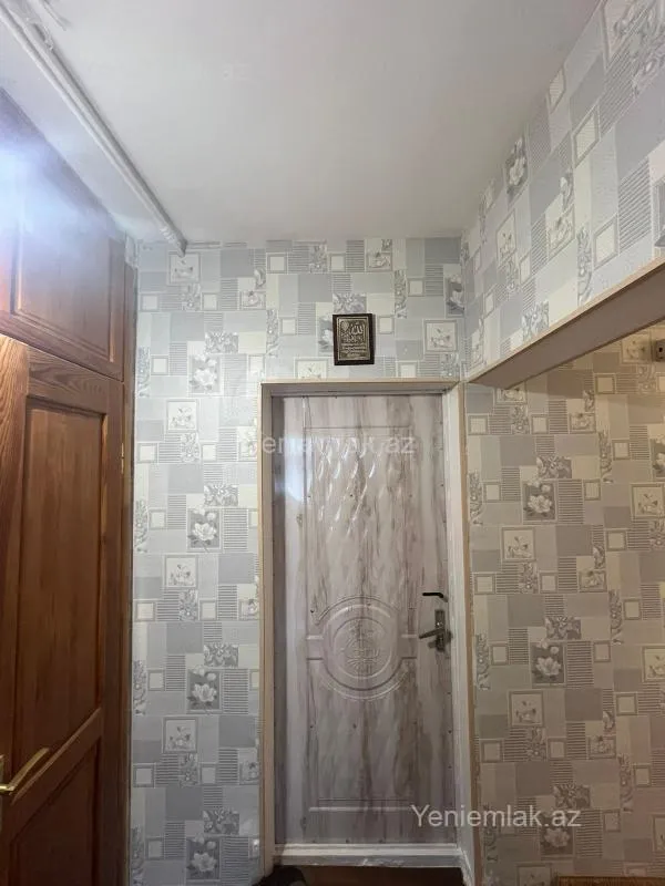 Kirayə verilir 2 otaqlı köhnə tikili 55 m²