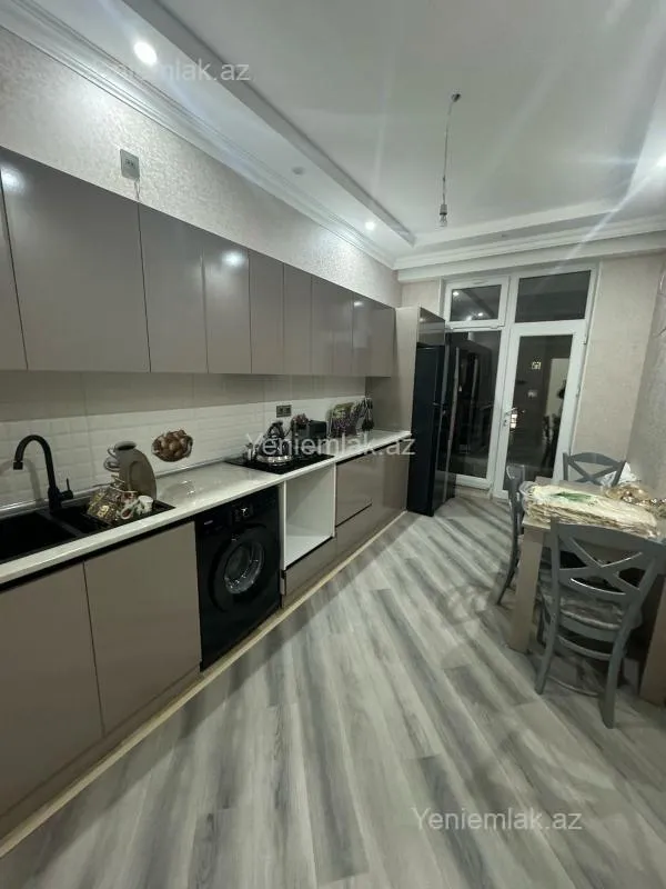 Satılır 3 otaqlı yeni tikili 123 m²
