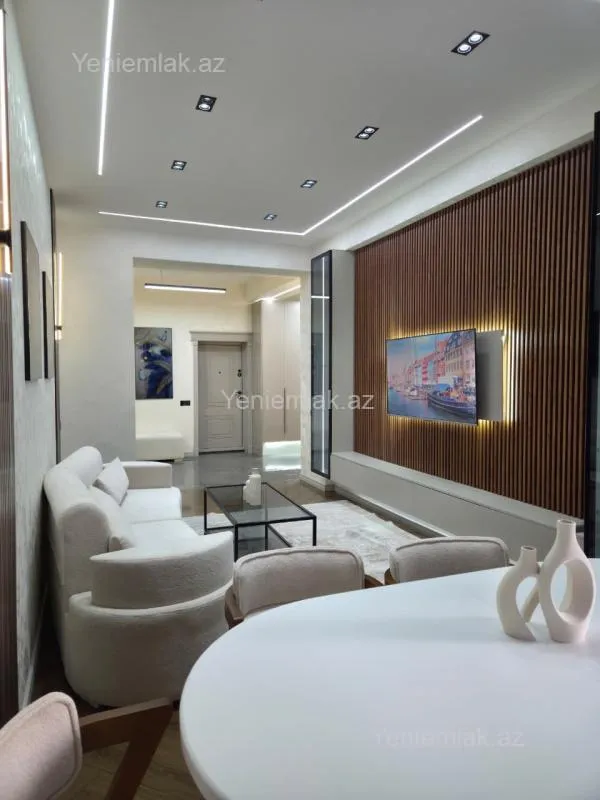 Satılır 2 otaqlı yeni tikili 96 m²