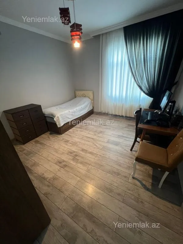 Satılır 4 otaqlı yeni tikili 128 m²