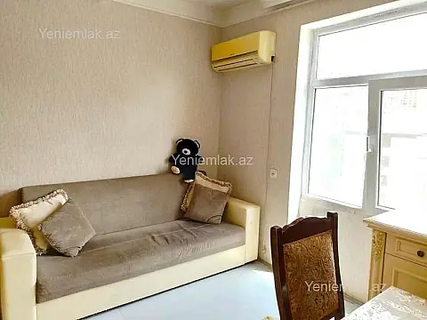 Satılır 2 otaqlı köhnə tikili 45 m²