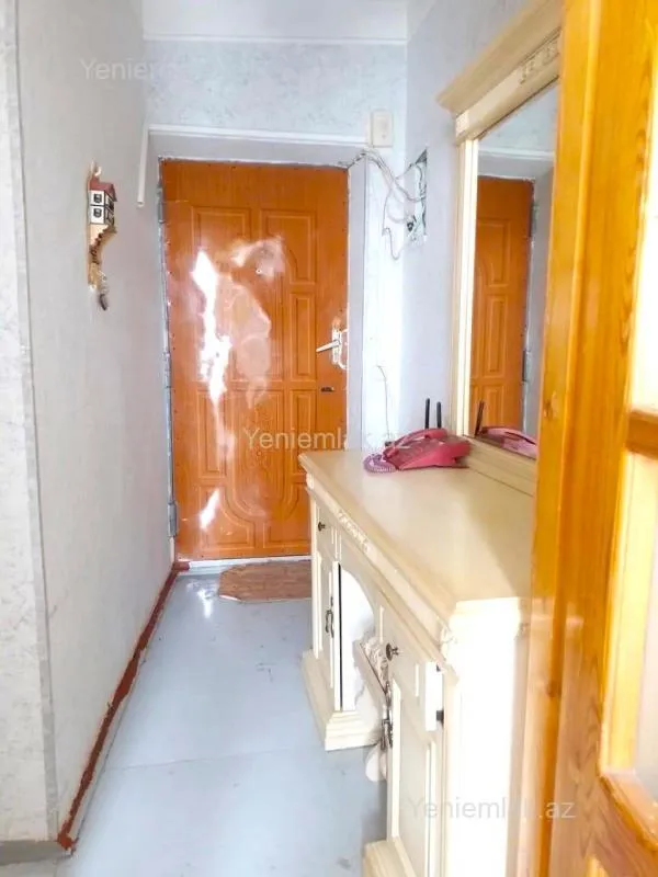 Satılır 2 otaqlı köhnə tikili 45 m²
