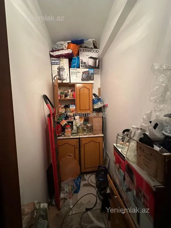 Satılır 4 otaqlı yeni tikili 110 m²