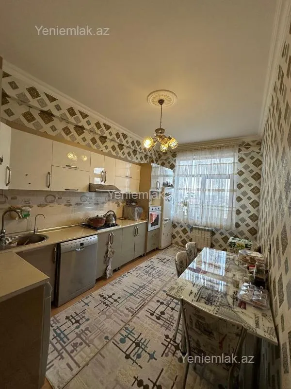 Satılır 4 otaqlı yeni tikili 110 m²