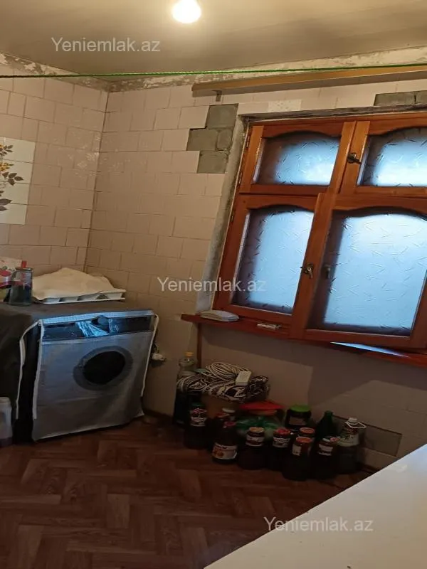 Satılır 2 otaqlı köhnə tikili 45 m²