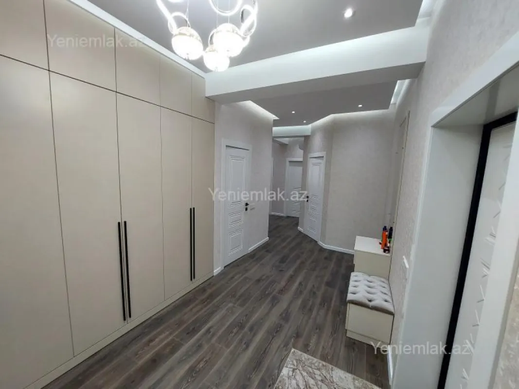 Satılır 4 otaqlı yeni tikili 124 m²