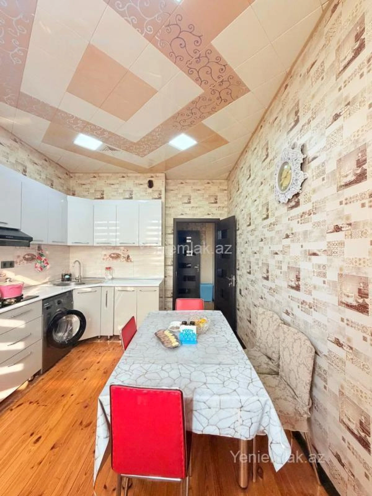 Satılır 4 otaqlı yeni tikili 95 m²