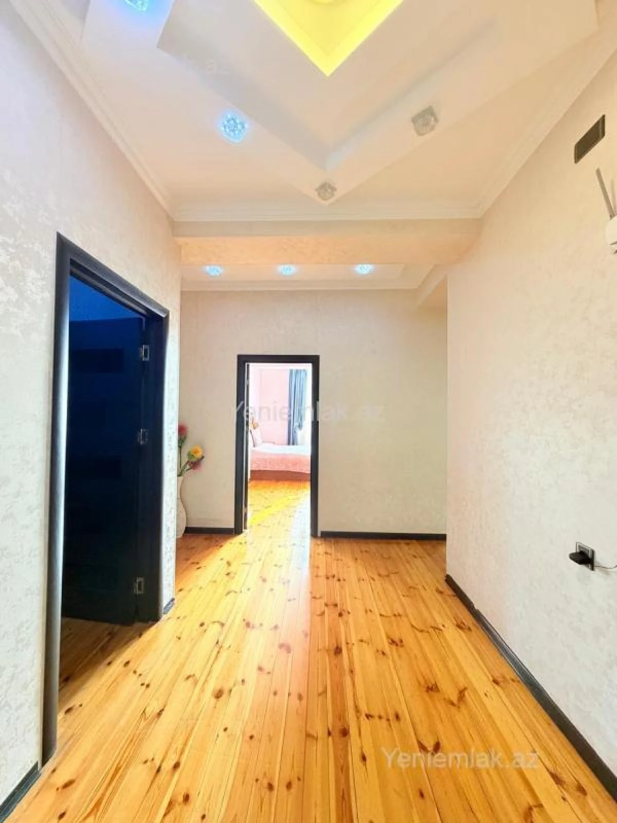 Satılır 4 otaqlı yeni tikili 95 m²