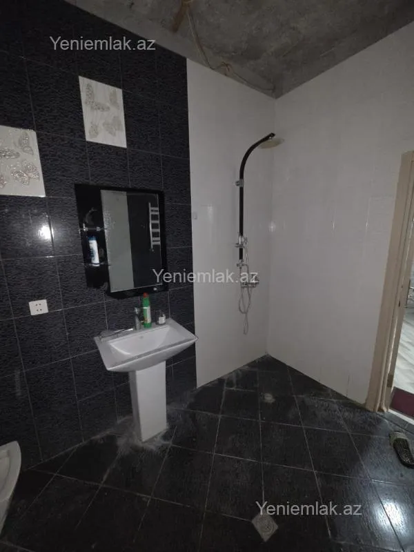 Satılır 2 otaqlı yeni tikili 92 m²