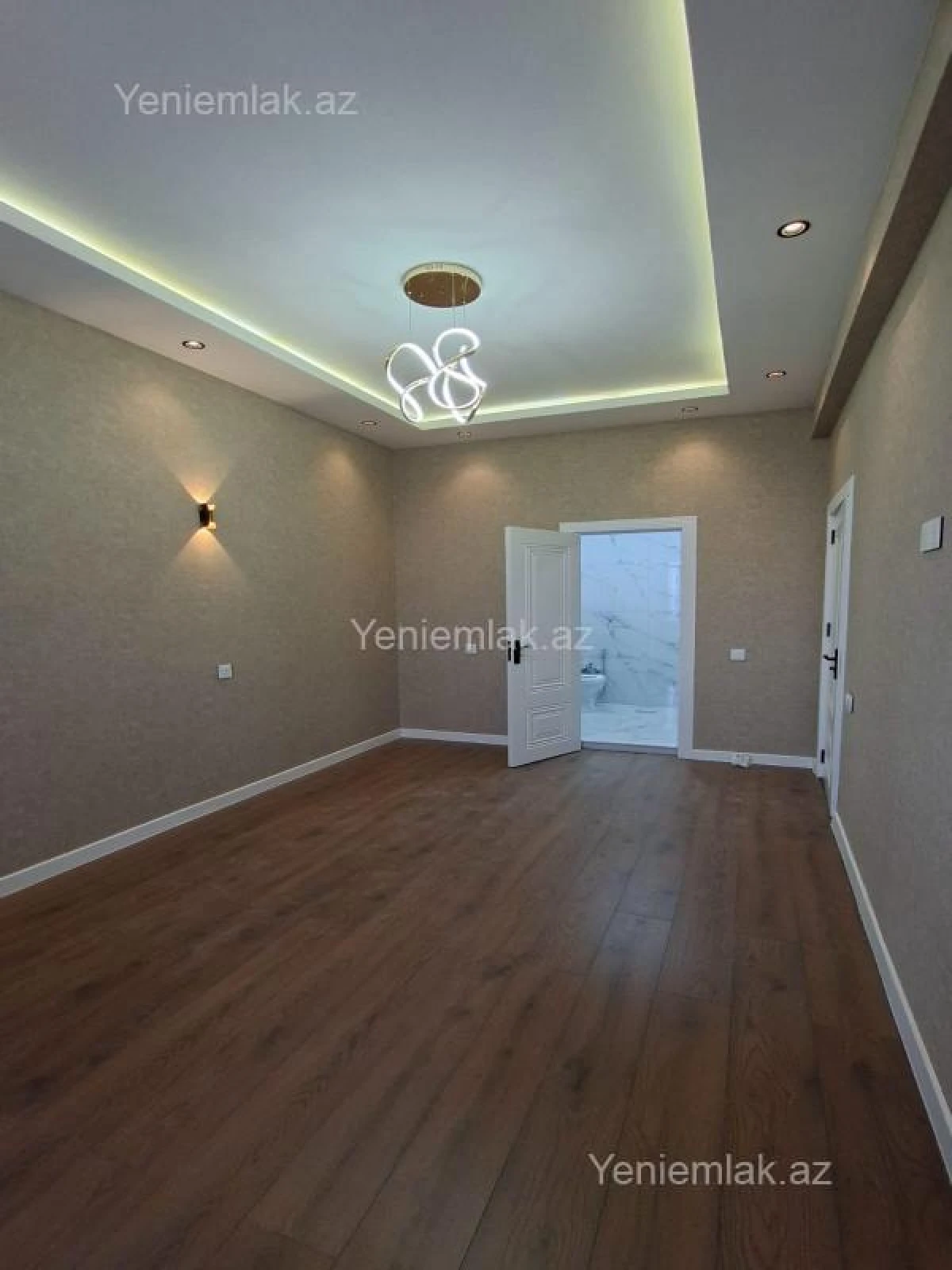 Satılır 3 otaqlı yeni tikili 131 m²