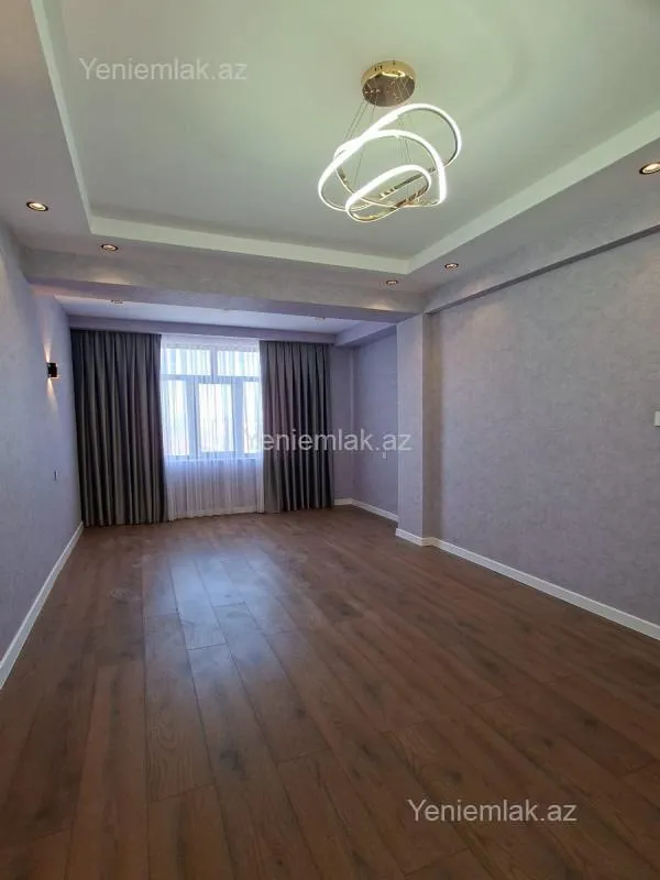 Satılır 3 otaqlı yeni tikili 131 m²