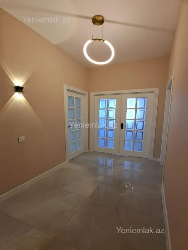 Satılır 3 otaqlı yeni tikili 131 m²