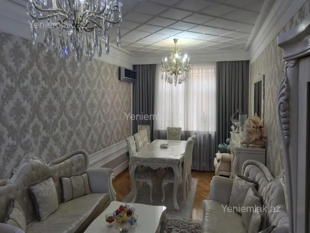 Satılır 10 otaqlı həyət evi 341 m²