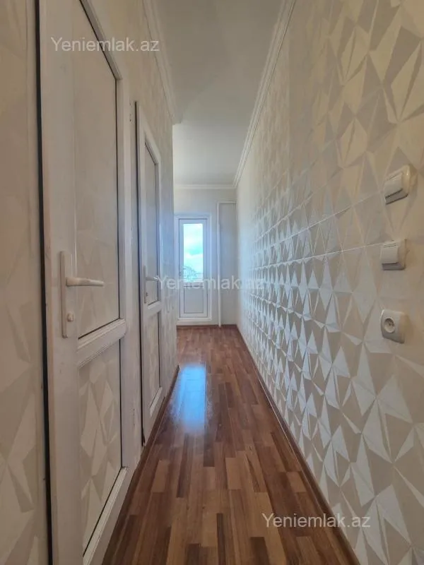 Satılır 4 otaqlı köhnə tikili 100 m²