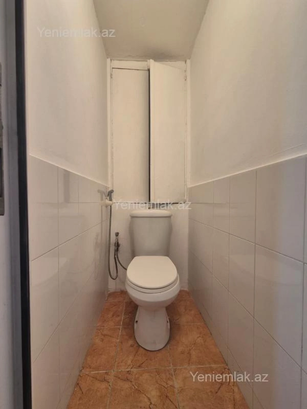 Satılır 4 otaqlı köhnə tikili 100 m²