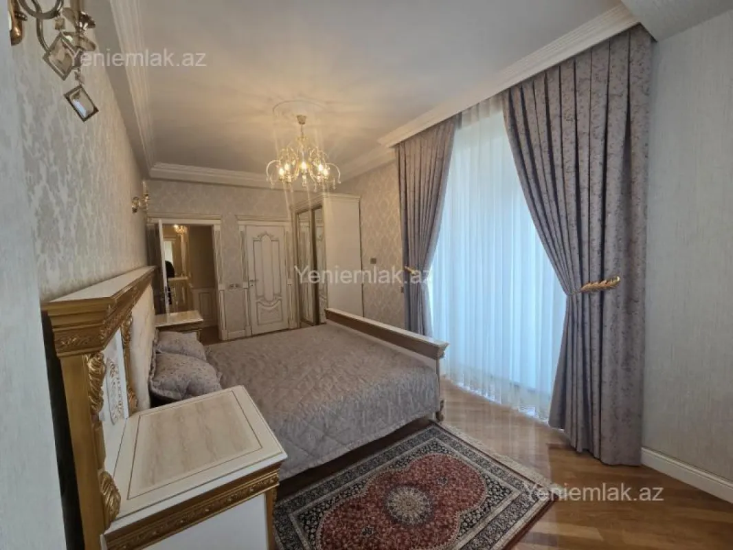 Satılır 3 otaqlı yeni tikili 161 m²