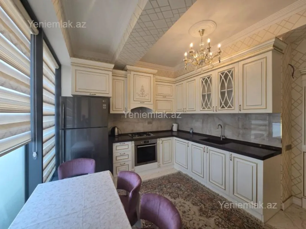 Satılır 3 otaqlı yeni tikili 161 m²