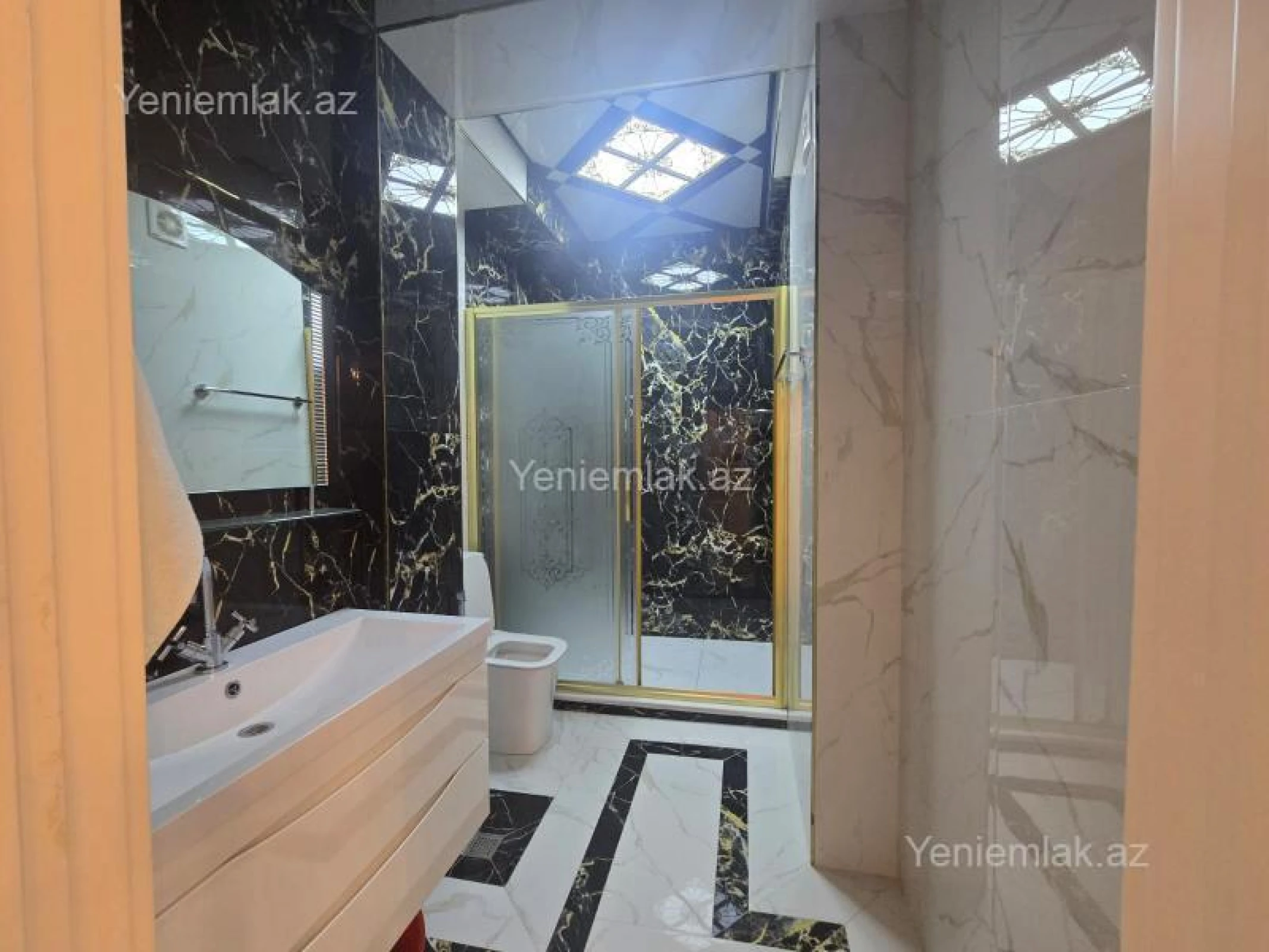Satılır 3 otaqlı yeni tikili 161 m²