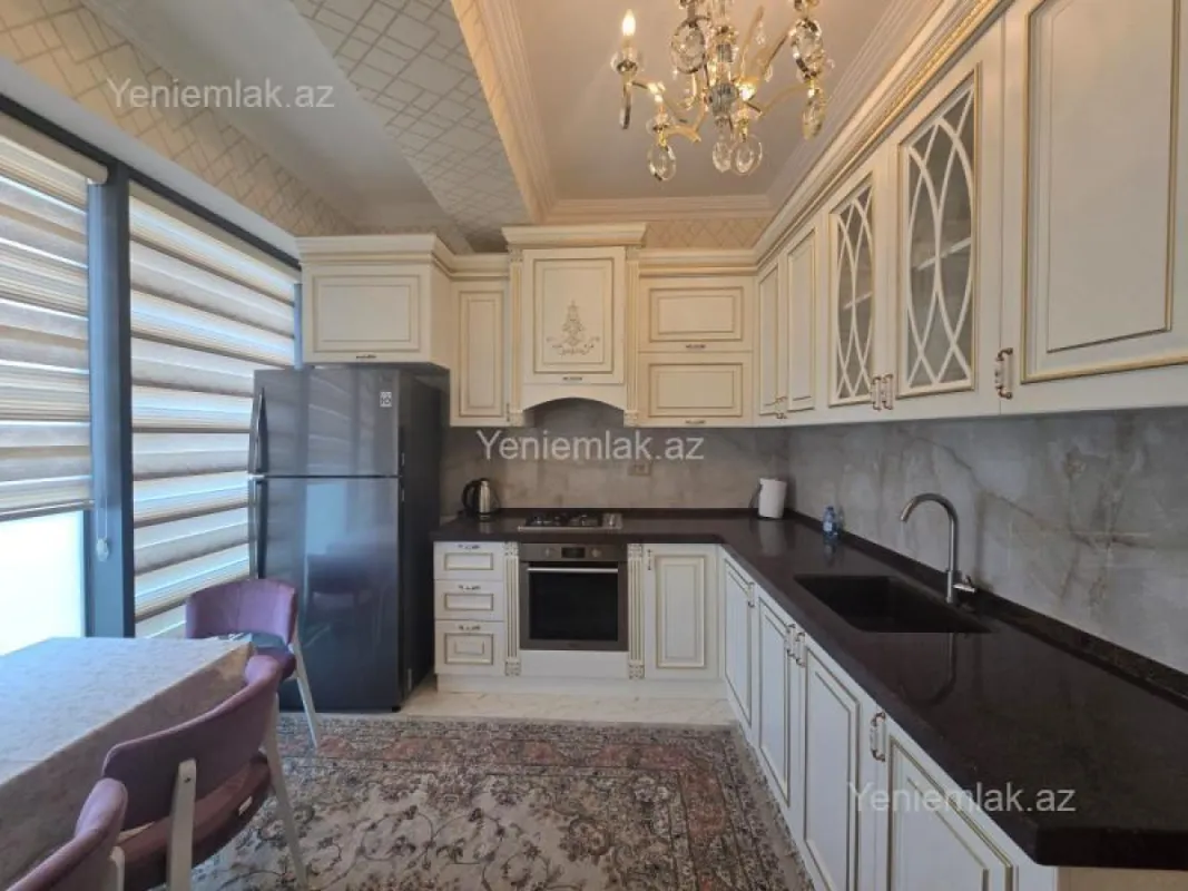 Satılır 3 otaqlı yeni tikili 161 m²