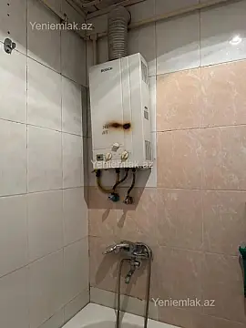 Satılır 2 otaqlı köhnə tikili 66 m²