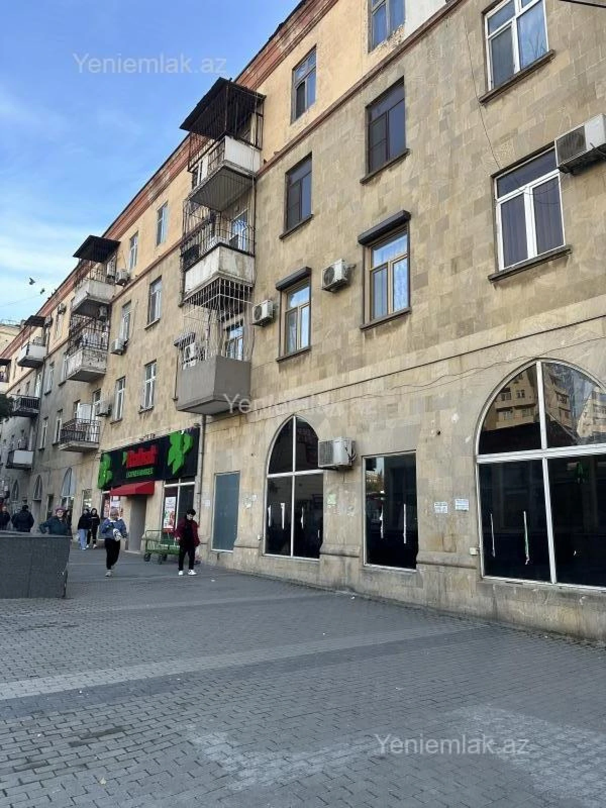 Satılır 2 otaqlı köhnə tikili 66 m²