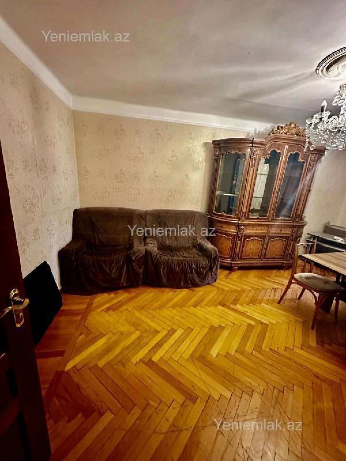 Satılır 2 otaqlı köhnə tikili 66 m²