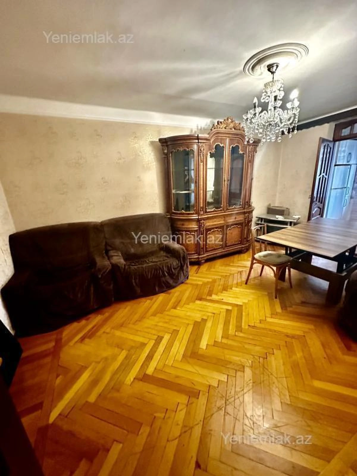 Satılır 2 otaqlı köhnə tikili 66 m²