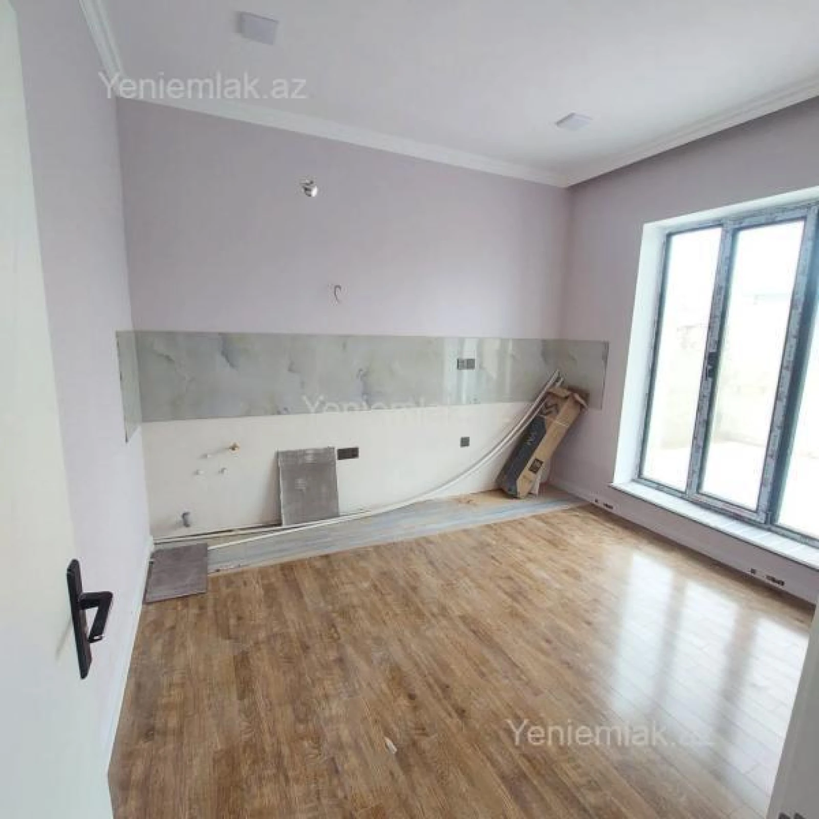 Satılır 5 otaqlı həyət evi 160 m²