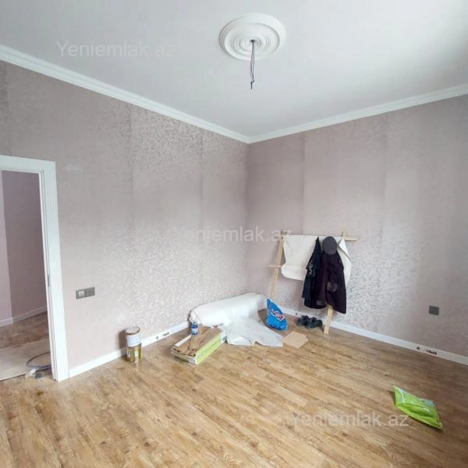 Satılır 5 otaqlı həyət evi 160 m²