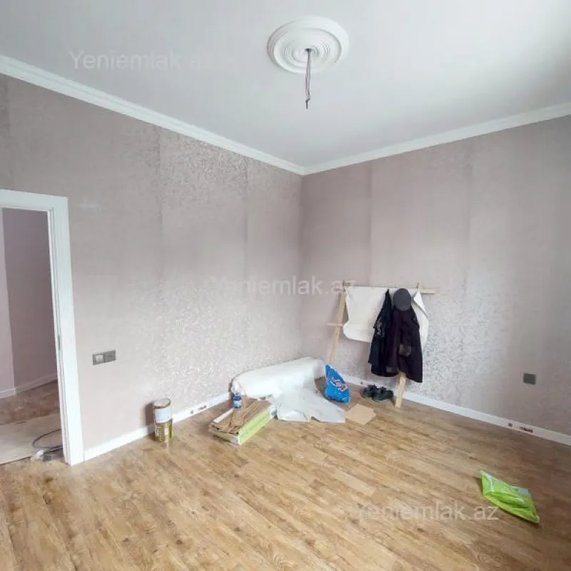 Satılır 5 otaqlı həyət evi 160 m²