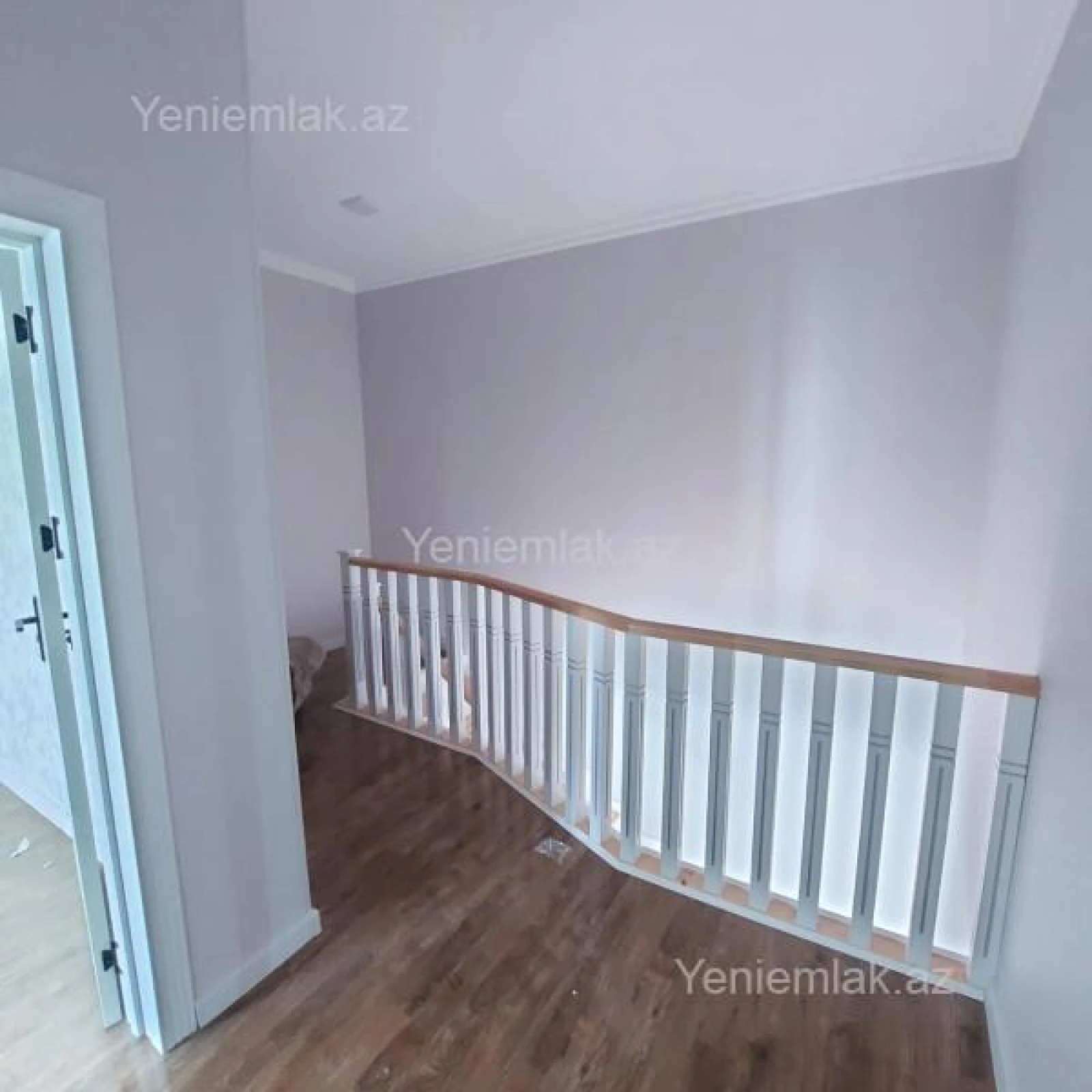 Satılır 5 otaqlı həyət evi 160 m²