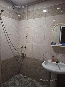 Satılır 2 otaqlı köhnə tikili 55 m²