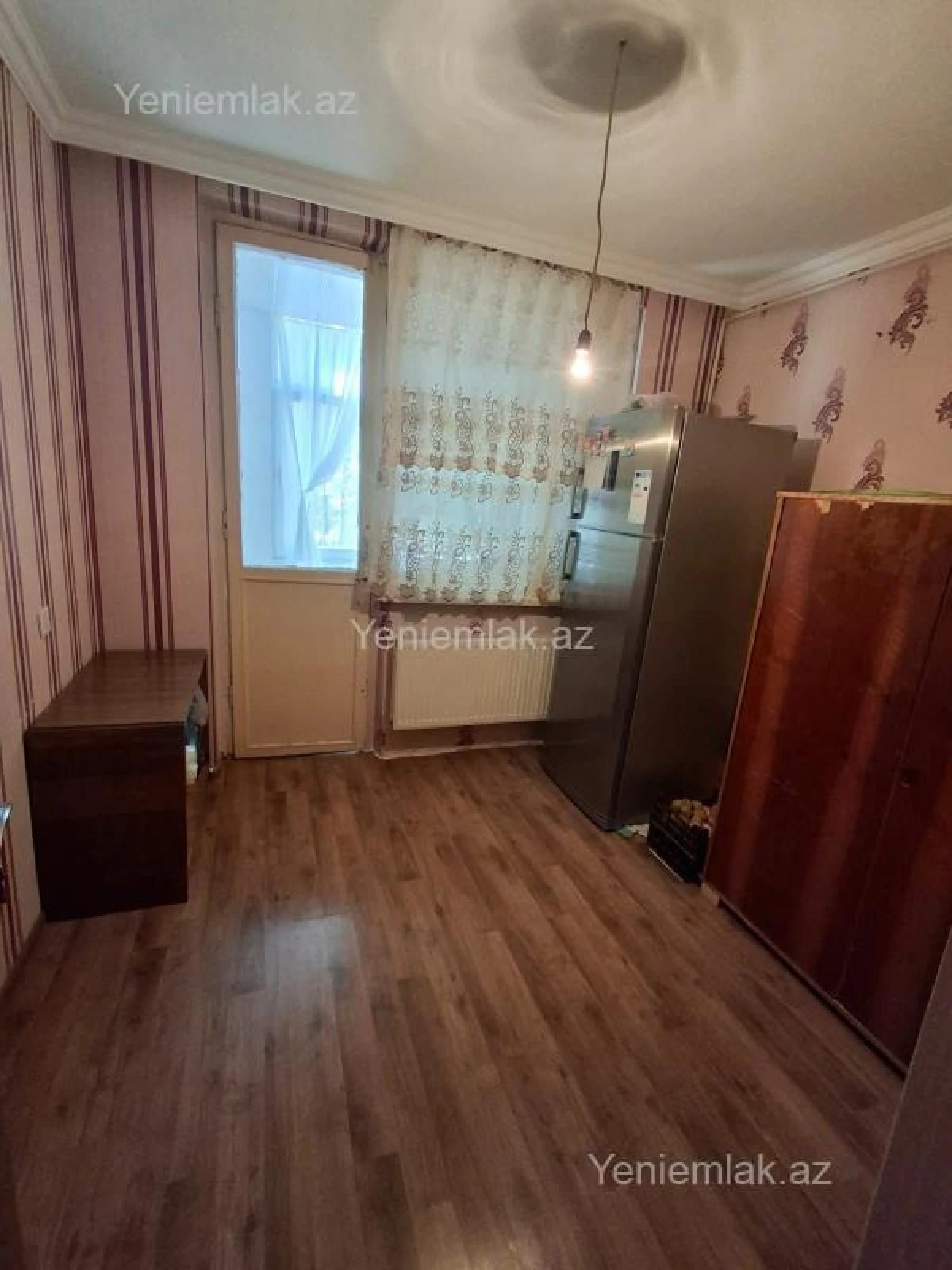 Satılır 2 otaqlı köhnə tikili 55 m²