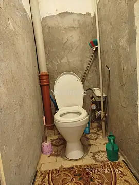 Satılır 2 otaqlı köhnə tikili 50 m²